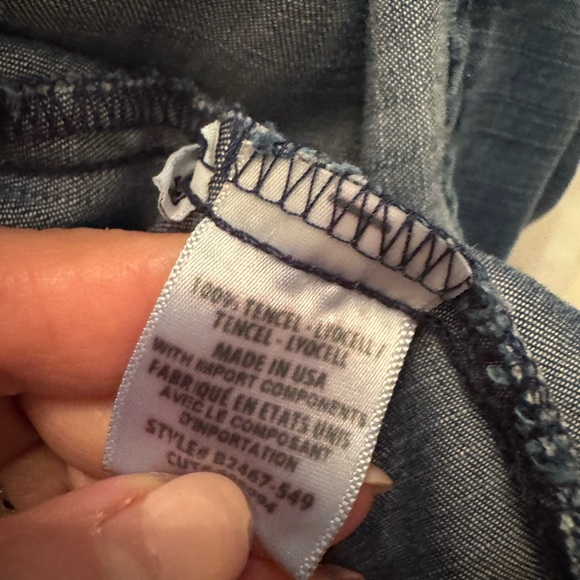 Bella Dahl Women's Blue Denim Top NWT - Picture 10 of 11